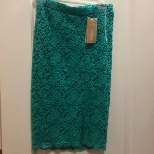 Medium lace pencil skirt